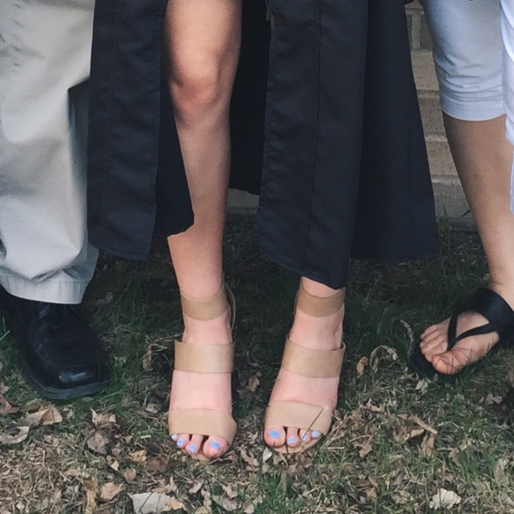 2 for $15 ⭐️SALE⭐️Nude Wedges